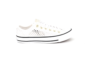 Converse crochet basse online